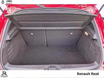 Photo 6 Renault Clio  1.6 E-Tech 145ch full hybrid Techno - 24