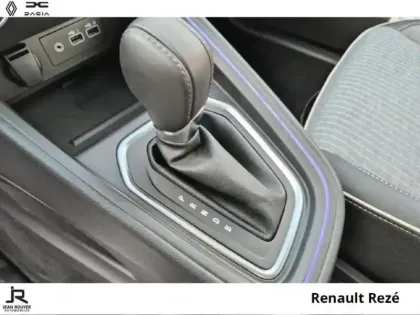 Photo 5 Renault Clio  1.6 E-Tech 145ch full hybrid Techno - 24