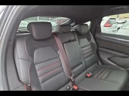 Photo 10 Renault Arkana  1.6 E-Tech hybride 145ch RS Line Fast Track