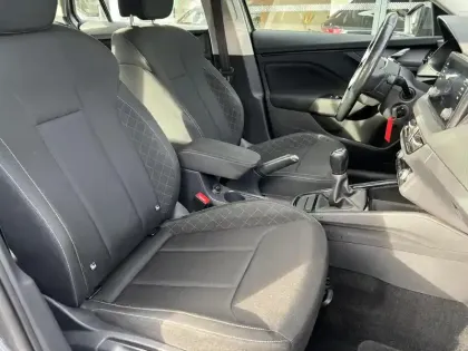 Photo 11 Skoda Kamiq  1.0 TSI Evo 110 ch BVM6