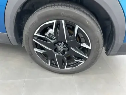 Photo 12 Peugeot 5008  Hybrid 136 e-DCS6