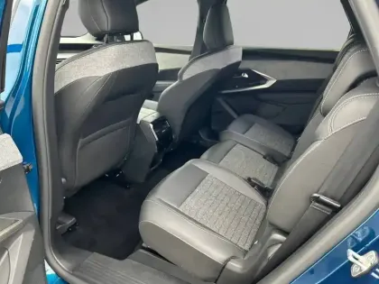 Photo 11 Peugeot 5008  Hybrid 136 e-DCS6