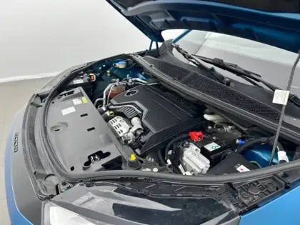 Photo 14 Peugeot 5008  Hybrid 136 e-DCS6