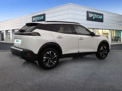 Photo 28 Peugeot 2008  PureTech 130 S&S BVM6