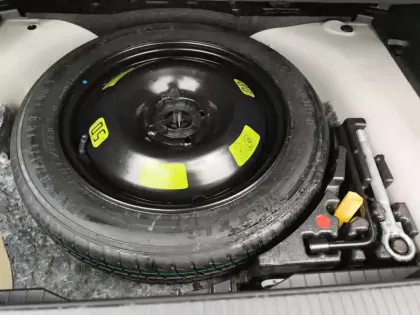 Photo 13 Peugeot 2008  PureTech 130 S&S BVM6