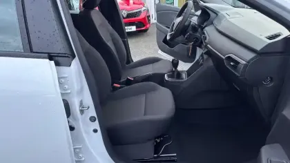 Photo 11 Dacia Sandero  SCe 65