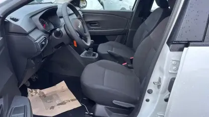 Photo 10 Dacia Sandero  SCe 65