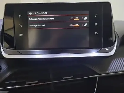 Photo 22 Peugeot 208  PureTech 100 S&S BVM6