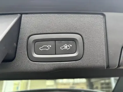 Photo 16 Volvo Xc60  T8 AWD Hybride rechargeable 310 ch+145 ch Geartronic 8