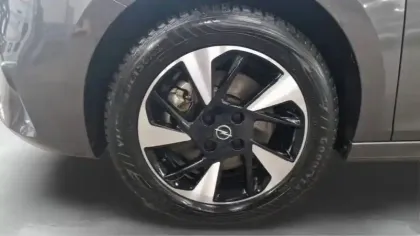 Photo 11 Opel Corsa  Electrique 136 ch & Batterie 50 kw/h