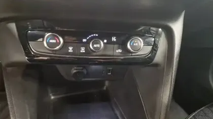 Photo 15 Opel Corsa  Electrique 136 ch & Batterie 50 kw/h