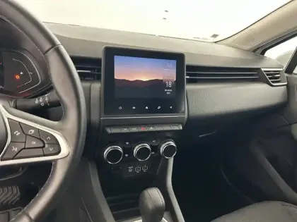 Photo 20 Renault Clio  E-Tech 140 - 21N