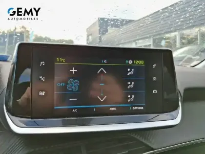 Photo 14 Peugeot 208  Electrique 50 kWh 136ch