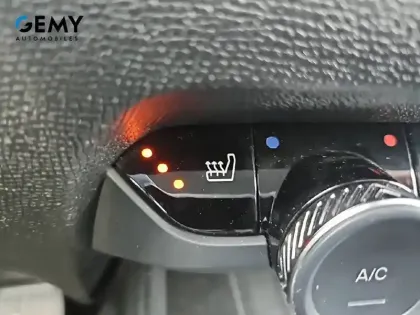 Photo 14 Citroën C4  PureTech 130 S&S EAT8