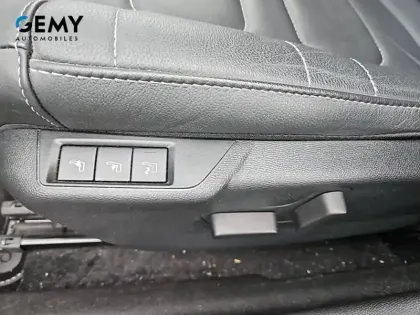 Photo 15 Citroën C4  PureTech 130 S&S EAT8