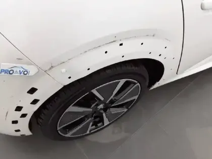 Photo 14 Peugeot 208  Electrique 50 kWh 136ch