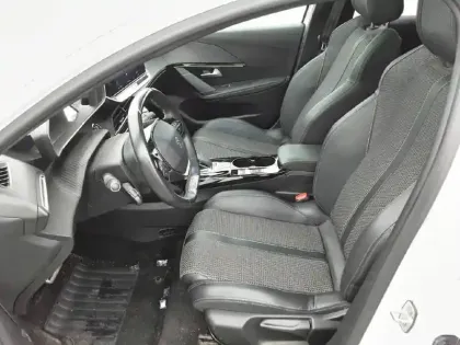 Photo 6 Peugeot 208  Electrique 50 kWh 136ch