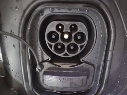 Photo 33 Peugeot 208  Electrique 50 kWh 136ch