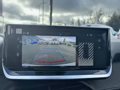 Photo 14 Peugeot 2008  Hybrid 145 e-DCS6