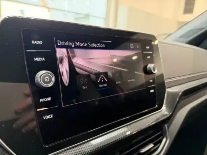 Photo 51 Volkswagen T-cross  1.0 TSI 116 Start/Stop DSG7