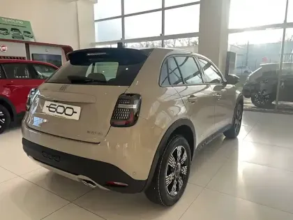 Photo 32 Fiat 600  T-Gen 3 1.2 Hybrid 145ch eDCT6