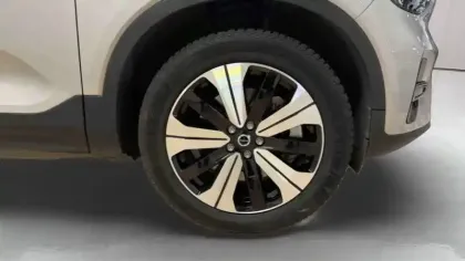 Photo 11 Volvo Xc40  Recharge 231 ch 1EDT