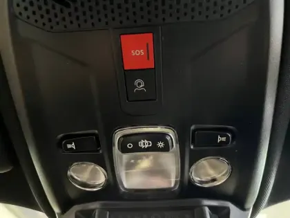 Photo 14 Peugeot 2008  Hybrid 145 e-DCS6