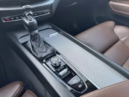 Photo 13 Volvo Xc60  D4  AdBlue 190 ch Geartronic 8