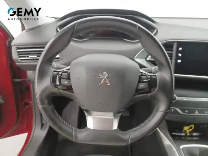 Photo 35 Peugeot 308  BlueHDi 100ch S&S BVM6