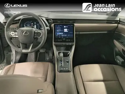 Photo 17 Lexus Lbx  2WD