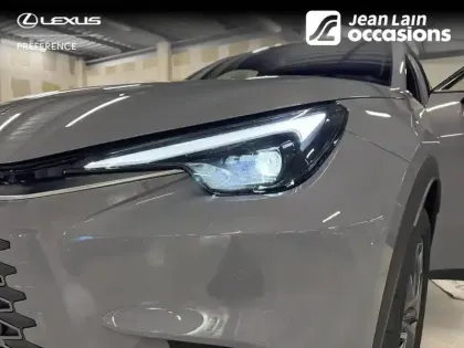 Photo 18 Lexus Lbx  2WD