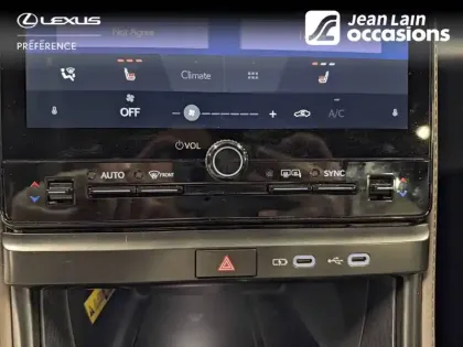 Photo 13 Lexus Lbx  2WD