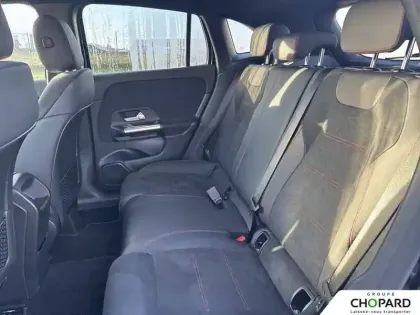 Photo 17 Mercedes GLA  200 d 8G-DCT