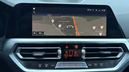 Photo 21 BMW Serie 3 Touring 330e 292 ch BVA8