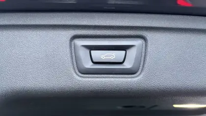 Photo 8 BMW Serie 3 Touring 330e 292 ch BVA8