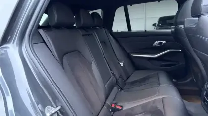 Photo 9 BMW Serie 3 Touring 330e 292 ch BVA8