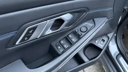 Photo 14 BMW Serie 3 Touring 330e 292 ch BVA8