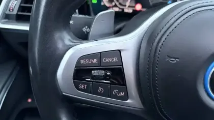 Photo 18 BMW Serie 3 Touring 330e 292 ch BVA8