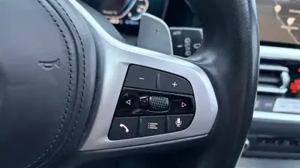 Photo 19 BMW Serie 3 Touring 330e 292 ch BVA8