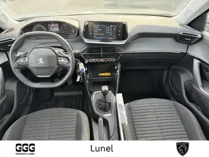 Photo 7 Peugeot 2008  PureTech 130 S&S BVM6