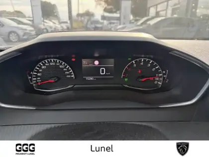 Photo 13 Peugeot 2008  PureTech 130 S&S BVM6