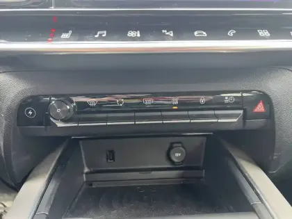 Photo 15 Citroën C5 aircross  Hybride Rechargeable 225 S&S e-EAT8