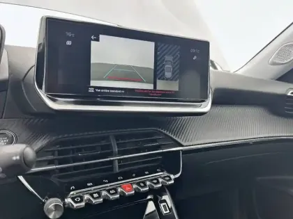 Photo 22 Peugeot 2008  PureTech 130 S&S EAT8