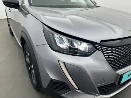 Photo 15 Peugeot 2008  PureTech 130 S&S EAT8