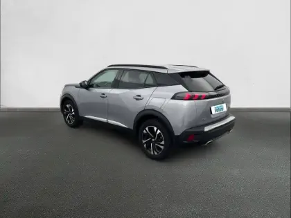 Photo 6 Peugeot 2008  PureTech 130 S&S EAT8