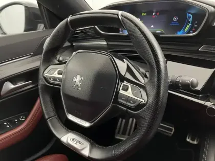 Photo 24 Peugeot 508  SW Hybrid 225 e-EAT8