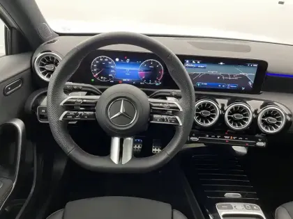 Photo 87 Mercedes Classe A  200 d 8G-DCT