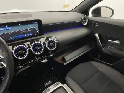 Photo 60 Mercedes Classe A  200 d 8G-DCT