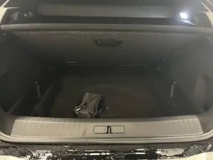 Photo 16 Peugeot 3008  Electrique 210 ch 73 kWh