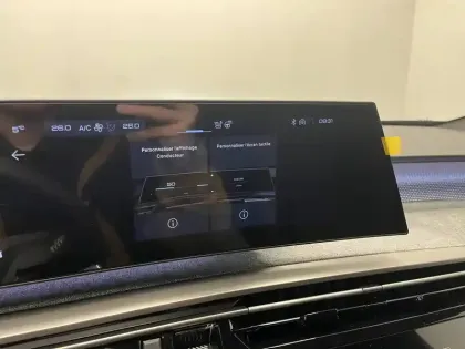 Photo 47 Peugeot 3008  Electrique 210 ch 73 kWh